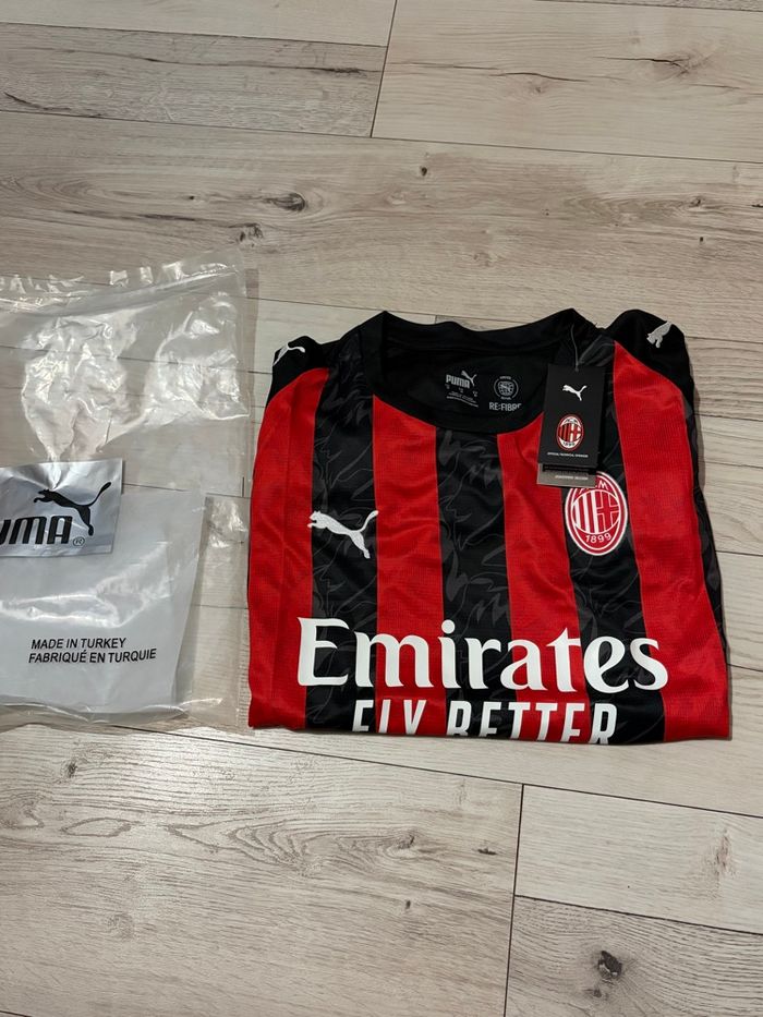 Maillot AC Milan M Neuf - photo numéro 3