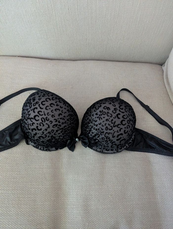 Soutien gorge noir rembourré