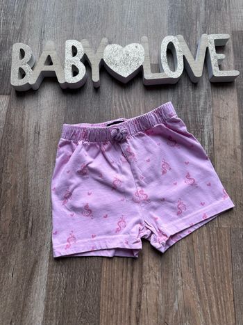 - Short In extenso     - 12 mois - Très bon état 