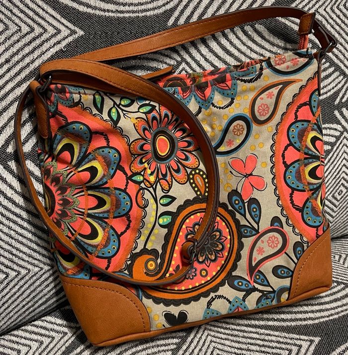 Sac Bandoulière textile et imitation Cuir Artisanale acheté en Guadeloupe