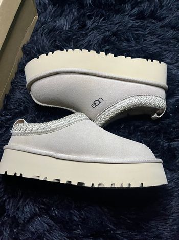 UGG Beige – Taille 38 – Neuf