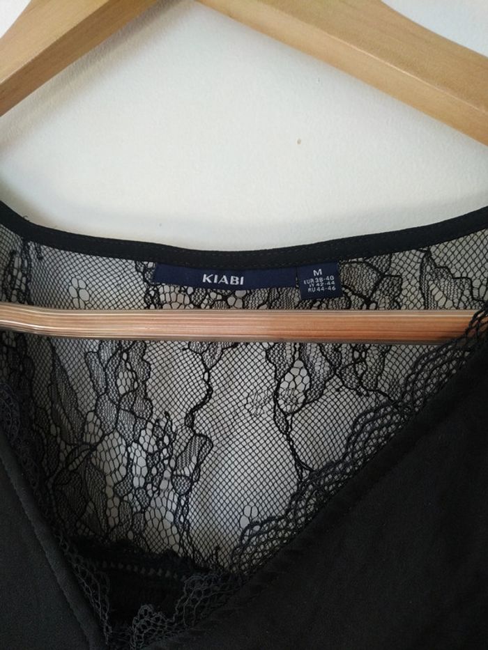 Kiabi top soyeux et dentelle, taille M - photo numéro 4