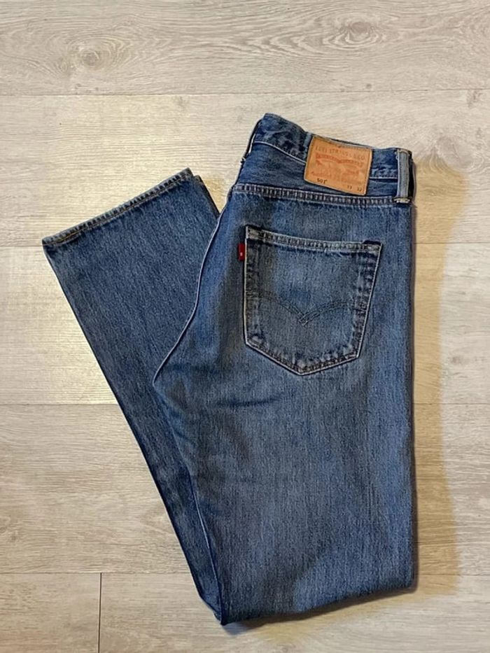 Jean Levi’s 501 bleu coupe droite taille W33 L32