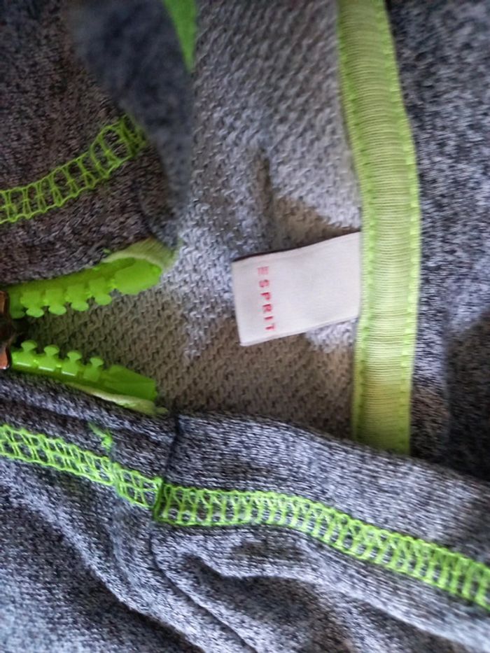 Sweat Esprit - photo numéro 3