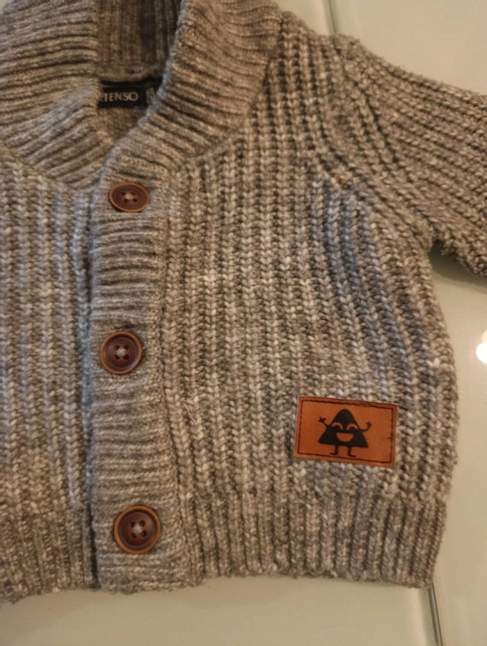Lot de 3 gilets 6 mois - photo numéro 11