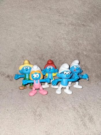 Lot de figurines schtroumpfs