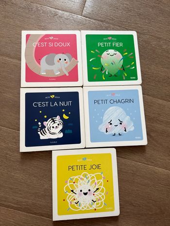 5 livres très jolies, petit doux état neuf