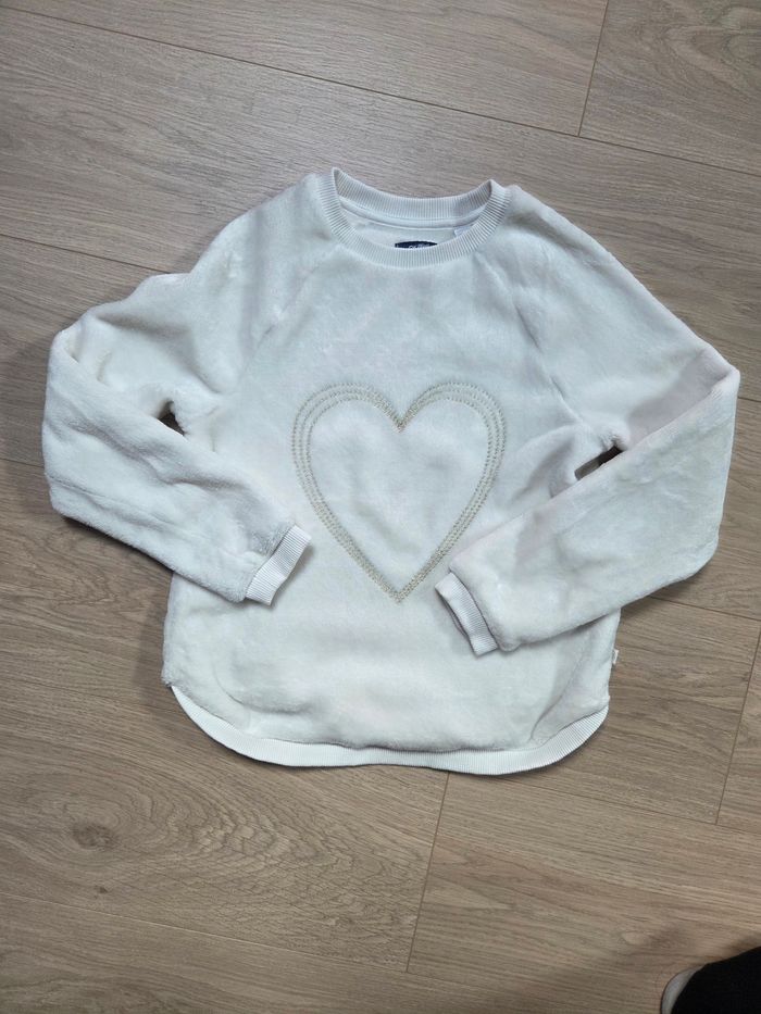 Pull fille okaidi 10ans