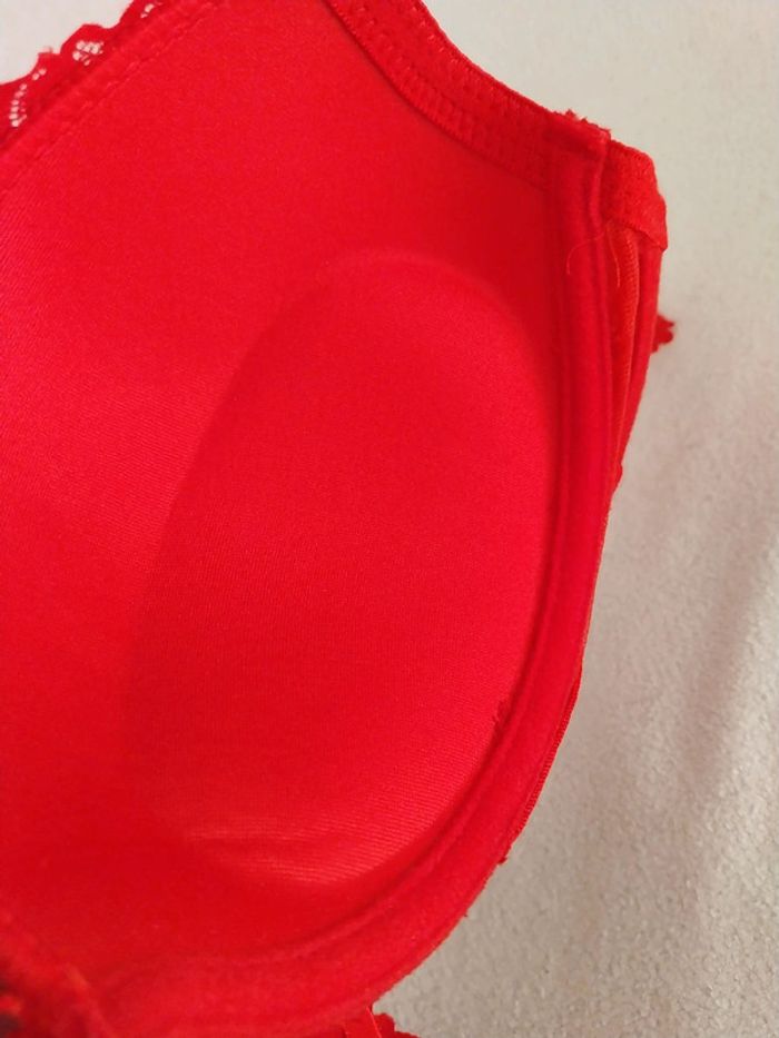 Push up rouge harnais 95 C - photo numéro 6