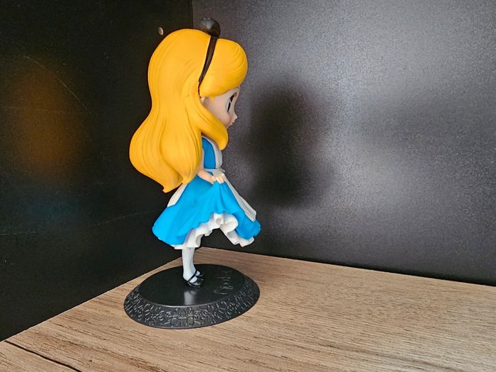 Grande figurine Q Posket disney alice aux pays des merveilles - photo numéro 2