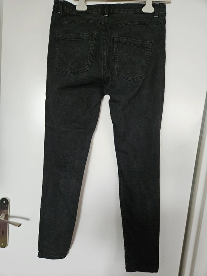 Jean taille 42 - photo numéro 2