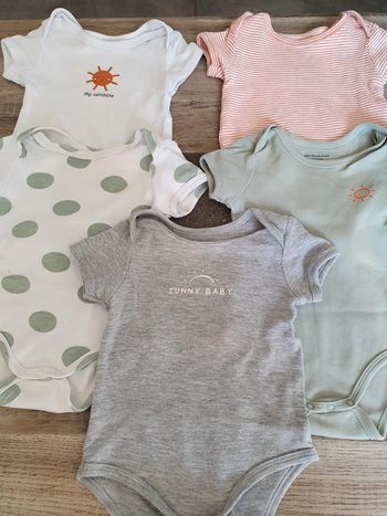 Lot 5 bodies verbaudet