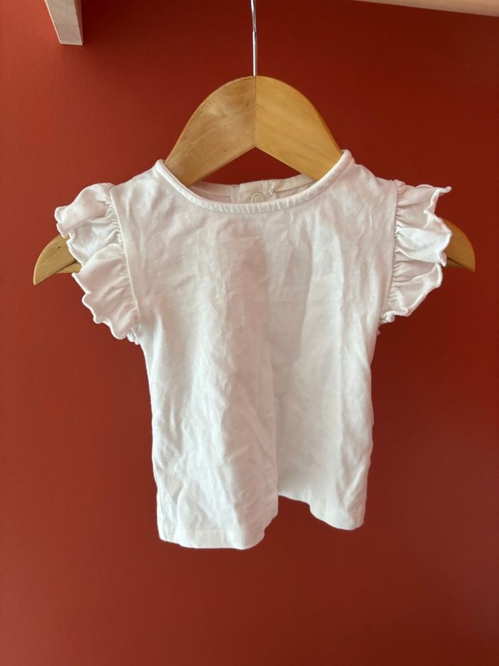 Petit top blanc Kiabi taille 3 mois neuf