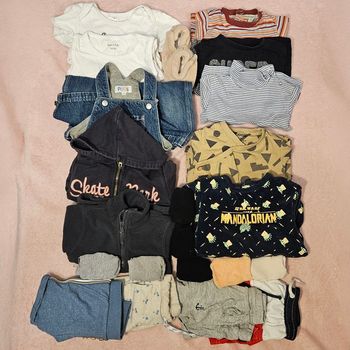 Lot 15 vêtements bébé 9-12 mois