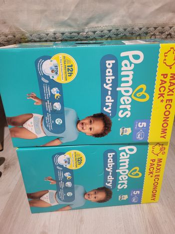Couches pampers taille 5