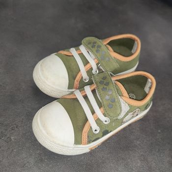 Chaussures enfant T25 
