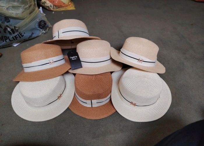 Lot Chapeaux - photo numéro 1