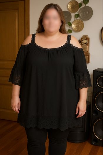 Tunique noire en dentelle – Taille XXL