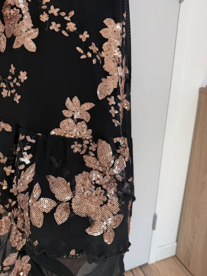 Magnifique robe asymétrique noire/rose gold taille 42 - photo numéro 3