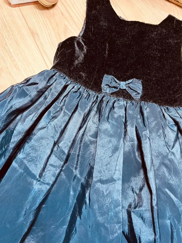 Taille 2 ans robe de fête fille Kiabi noire * velours satin * 🩷 - photo numéro 2