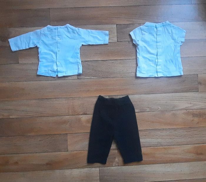 Lot de 2 t shirts et 1 pantalon 1 mois - photo numéro 5