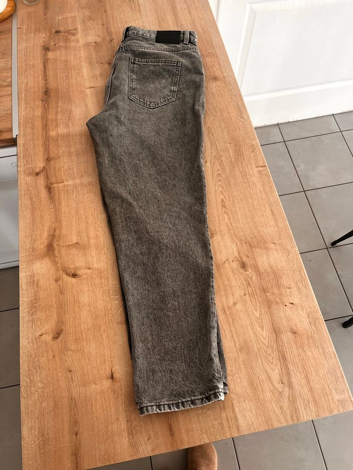 Vends jean gris - photo numéro 3