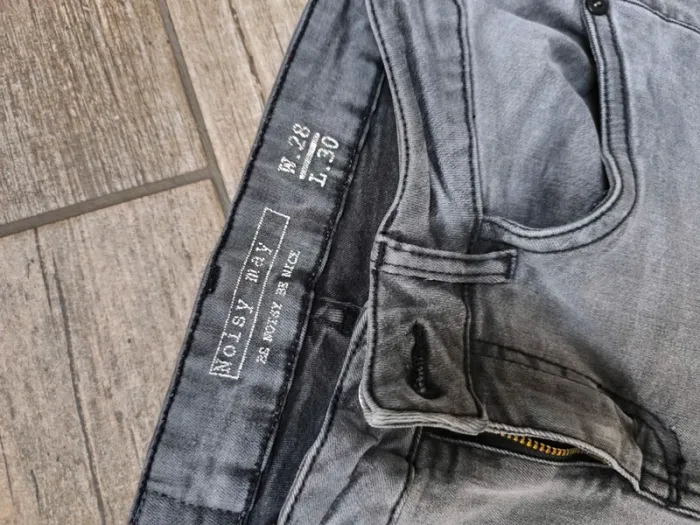 Jeans - photo numéro 3