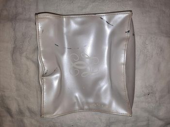 Pochette blanche
