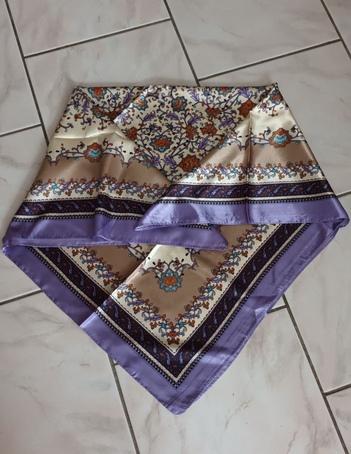 Foulard - photo numéro 3