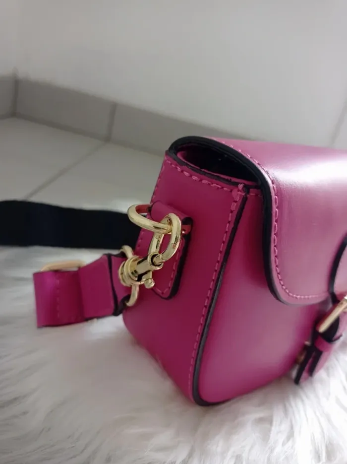 Magnifique sac Hermine fushia rose en croûte de cuir italien neuf avec étiquette Cherry Paris - photo numéro 2