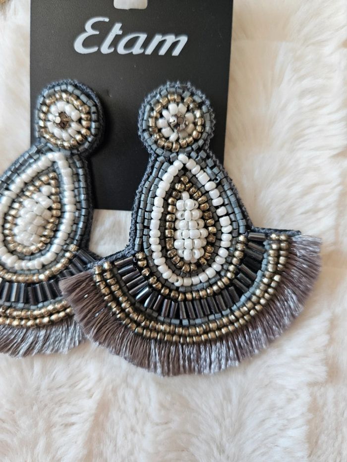 Boucles d'oreilles fantaisie neuves Etam - photo numéro 2