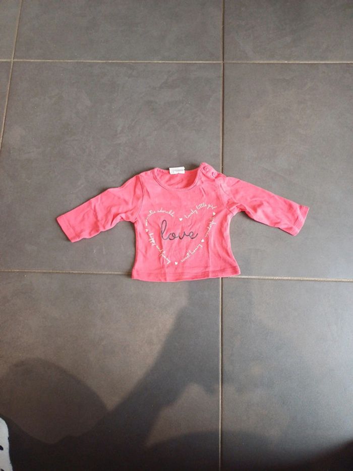 T-shirt manches longues kiabi 1 mois