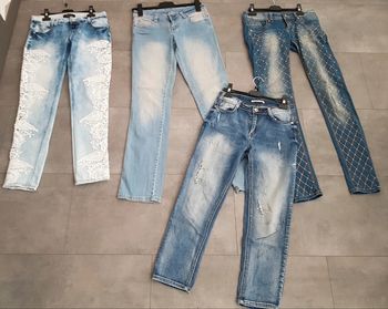 Lot de 4 jeans  clairs Taille 36