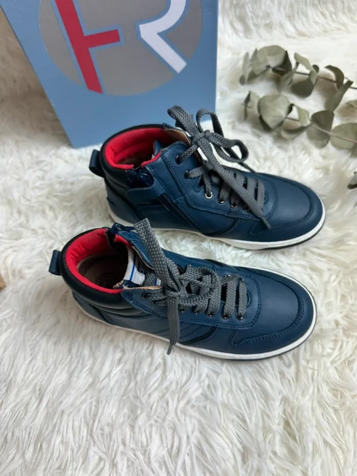 Paire de basket montantes Franco Romagnoli taille 31 - photo numéro 3