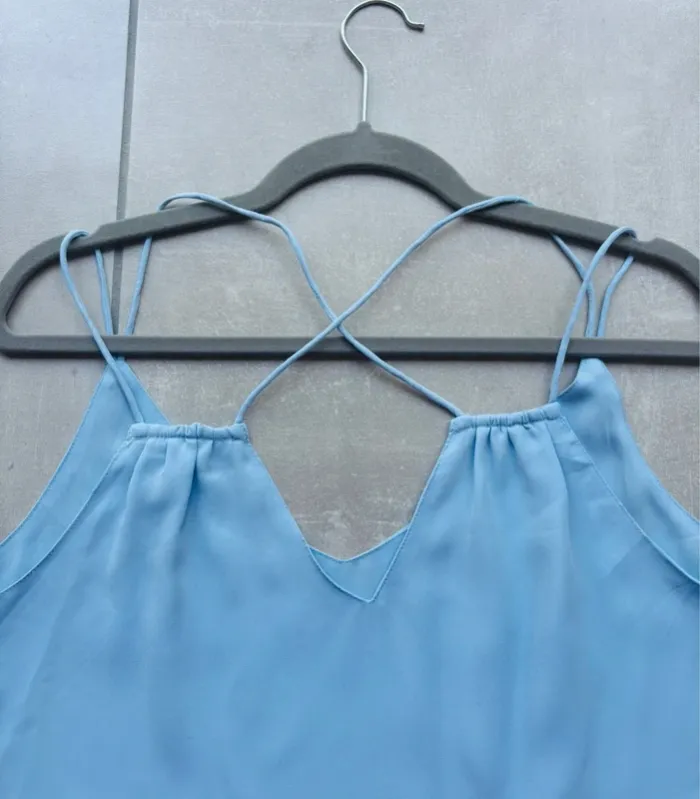 Magnifique débardeur bleu ciel Pigalle croisé neuf - photo numéro 3