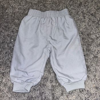 Pantalon type parachute