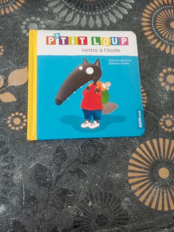 P'tit loup rentre à l'école