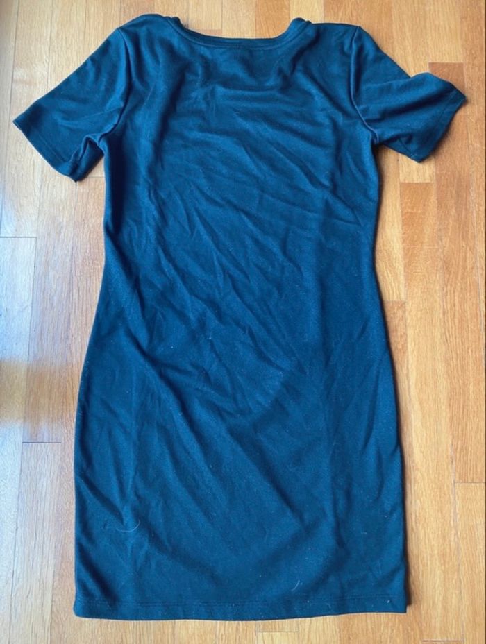 Robe noir - photo numéro 2