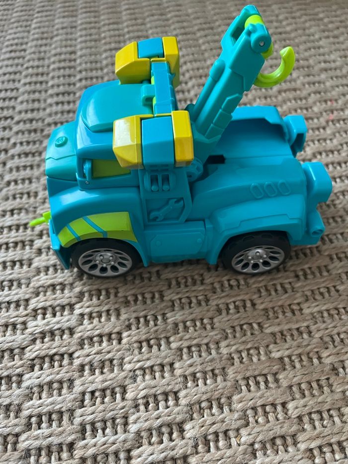 Lot de 2 figurines transformers - photo numéro 4