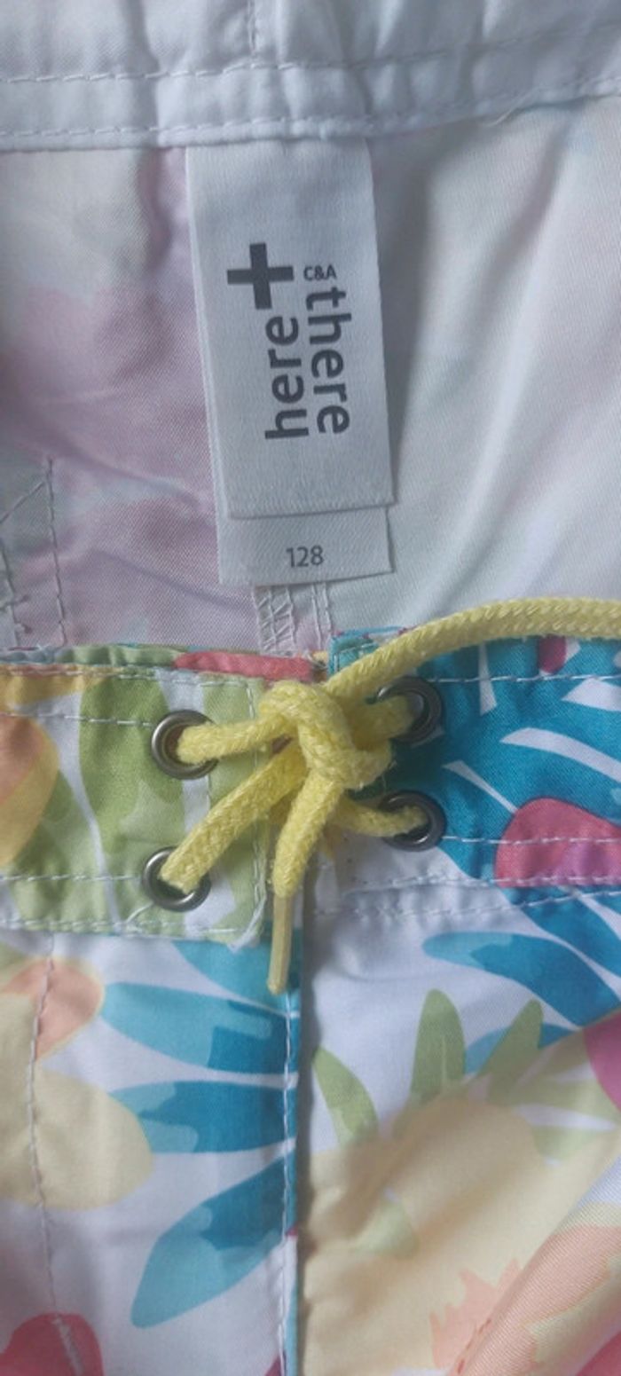 Short C&A taille 8 ans / 128 cm - photo numéro 3