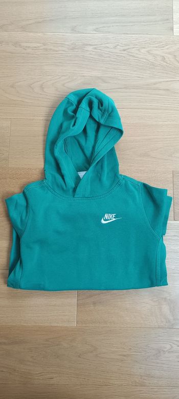 Sweat à capuche Nike vert, taille S enfant (128-137cm), très bon état 