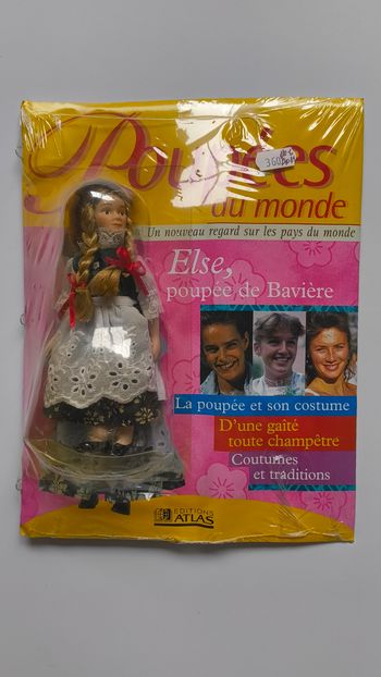 Poupée de collection en porcelaine (poupée de Bavière)