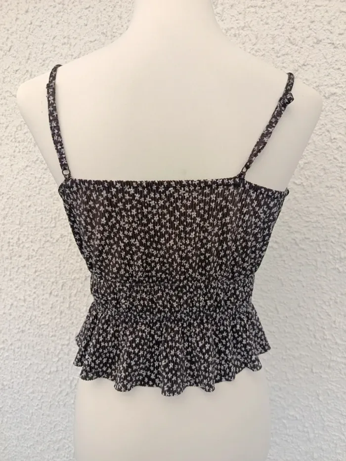 Top bretelles court noir et blanc fleuri Jennyfer taille S - photo numéro 2
