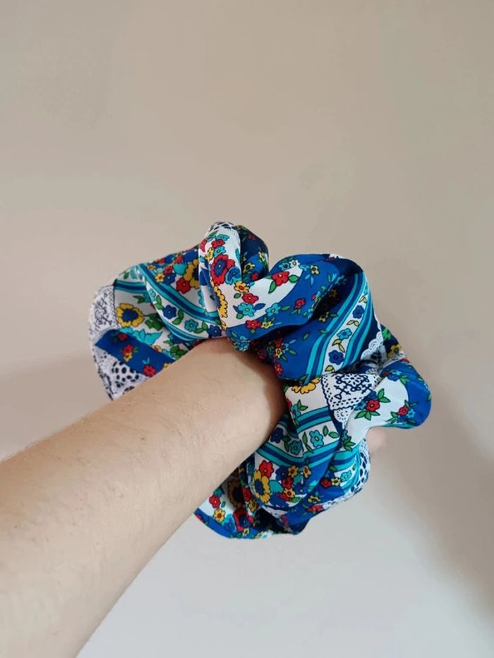 Chemisier upcyclé croppé et ses deux chouchous - photo numéro 13