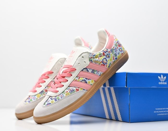 Baskets Adidas WB Samba T37 1/3 - neuves - photo numéro 5