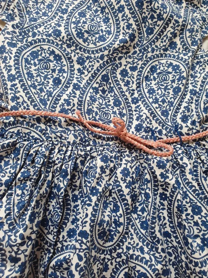 Robe 2 ans magnifique - photo numéro 2
