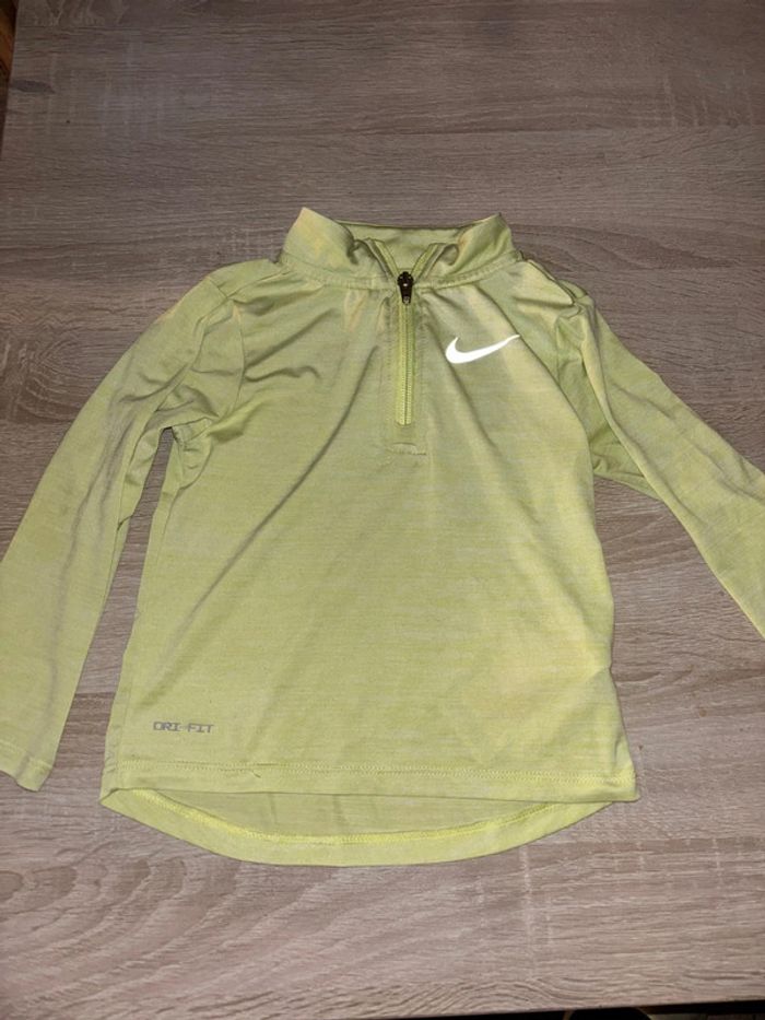T-shirt Nike