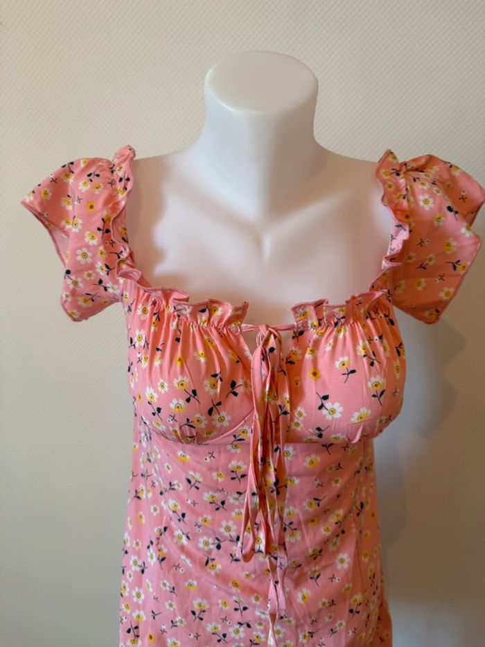 Robe d’été rose à fleur en très bon état taille M SHEIN - photo numéro 3