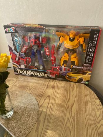 2 robots de 40cm transformable Traxfigure de w’Toy