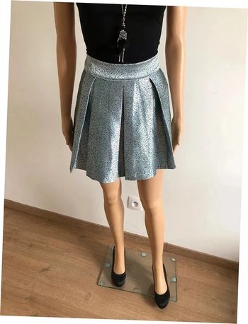 Jupe courte plissée argentée Forever 21 taille XS jamais portée